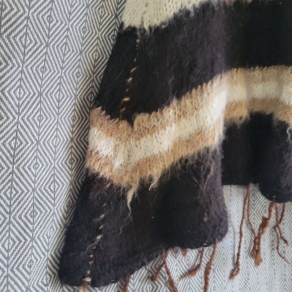 Vinatge Roberta 100 Percent Alpaca Wool Poncho Rare Onesize - Picture 7 of 8